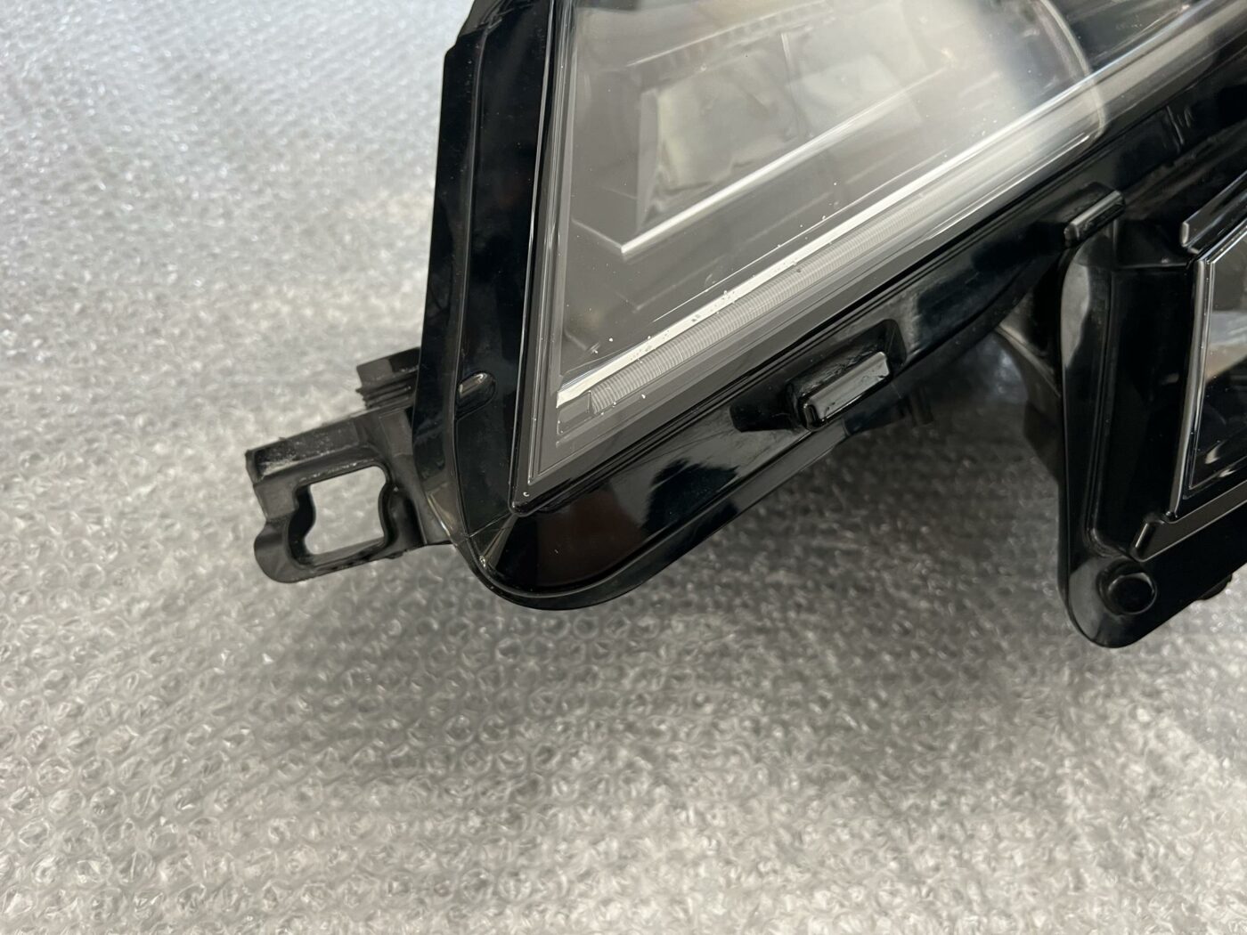 Priekšējais kreisais lukturis priekš Skoda Kodiaq 2017-2022 2 Priekšējais kreisais lukturis priekš Skoda Kodiaq 2017-2022