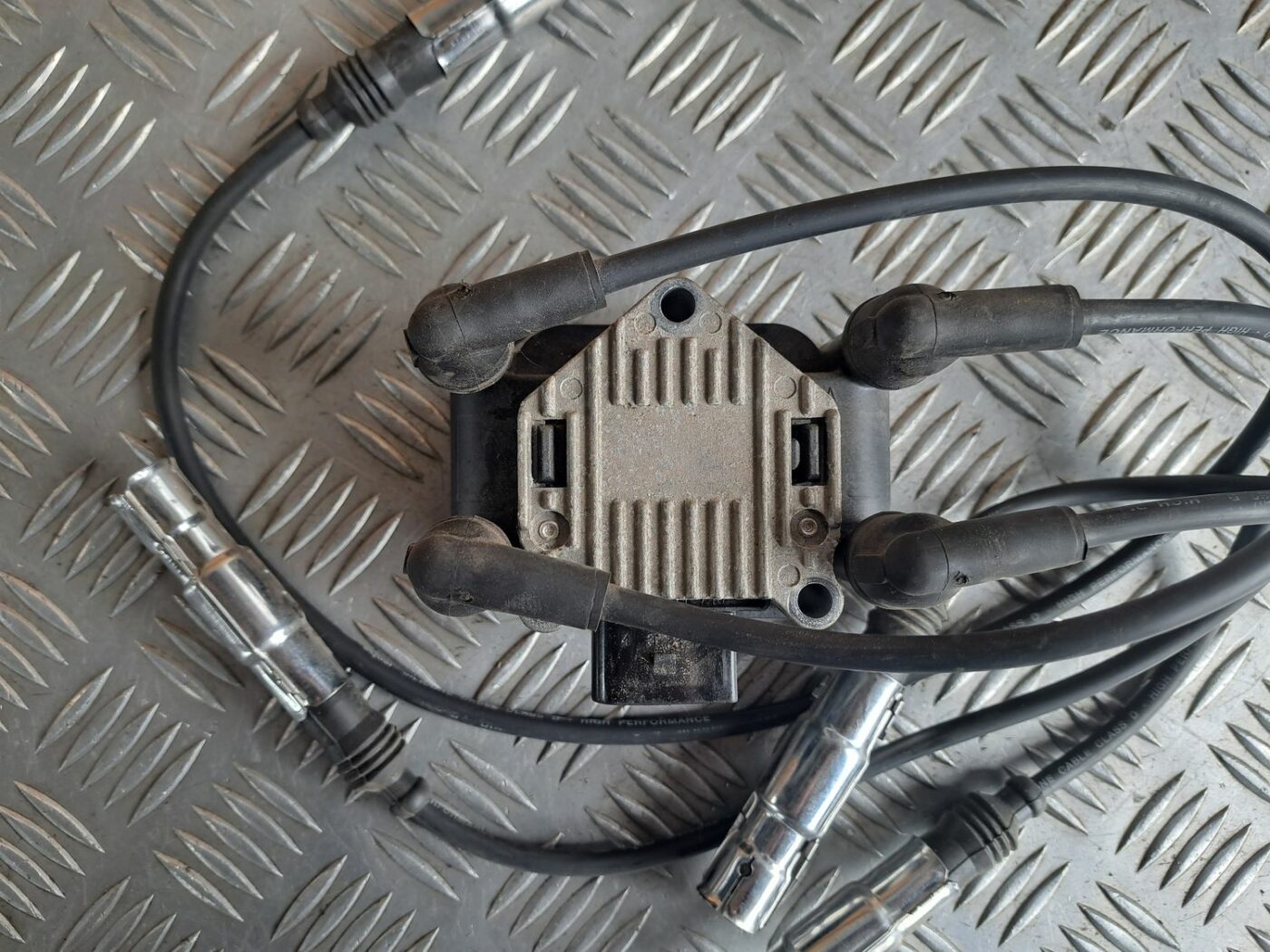 Augstsprieguma spole priekš VW GOLF IV 1999 4 Augstsprieguma spole priekš VW GOLF IV 1999