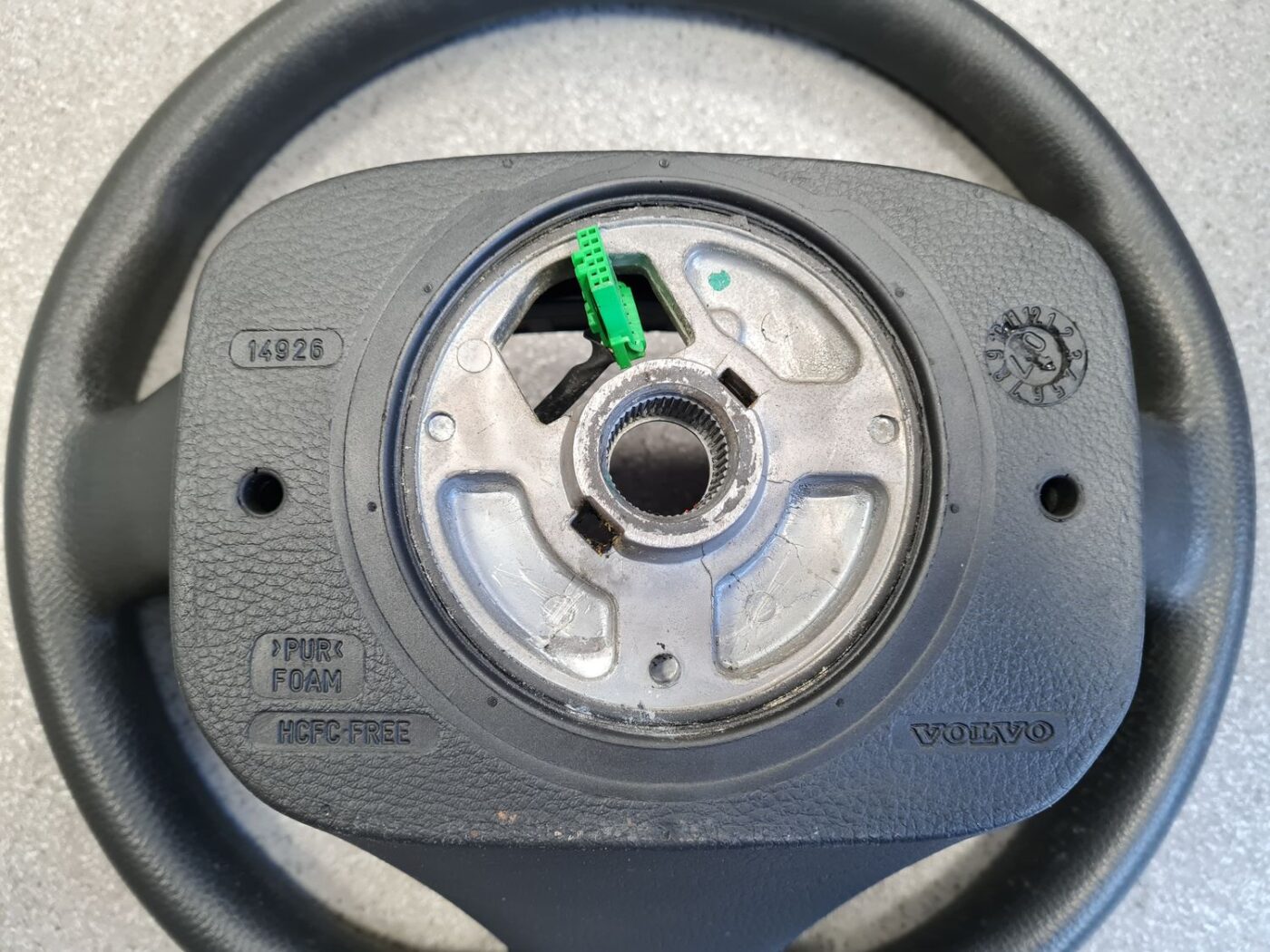 Stūre priekš VOLVO S60 2007 4 Stūre priekš VOLVO S60 2007