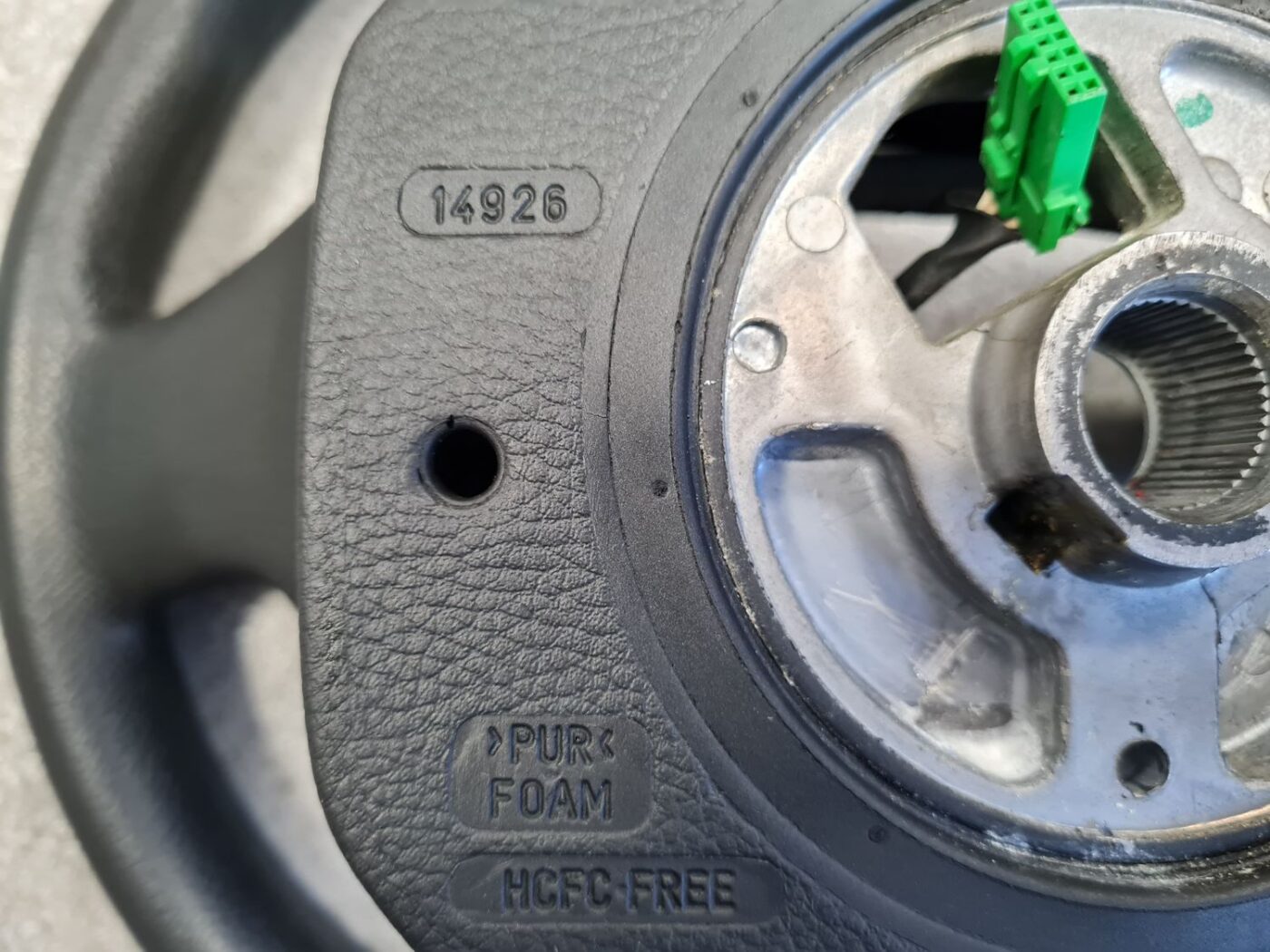 Stūre priekš VOLVO S60 2007 3 Stūre priekš VOLVO S60 2007