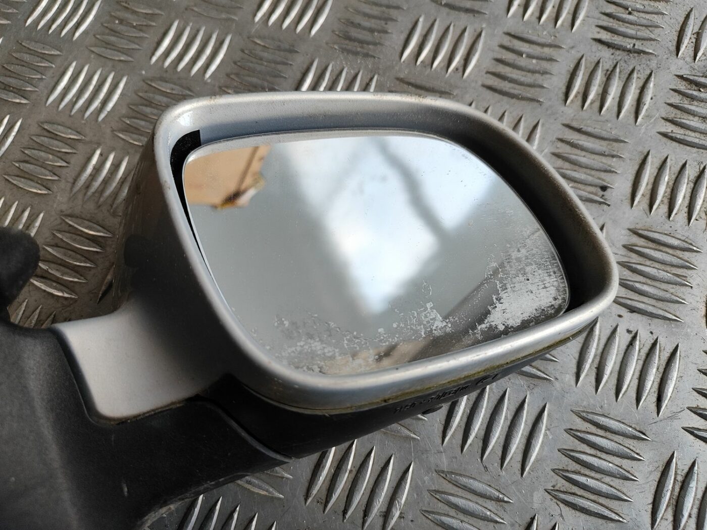 Ārējais spogulis, pa labi priekš VW GOLF IV 1999 3 Ārējais spogulis, pa labi priekš VW GOLF IV 1999