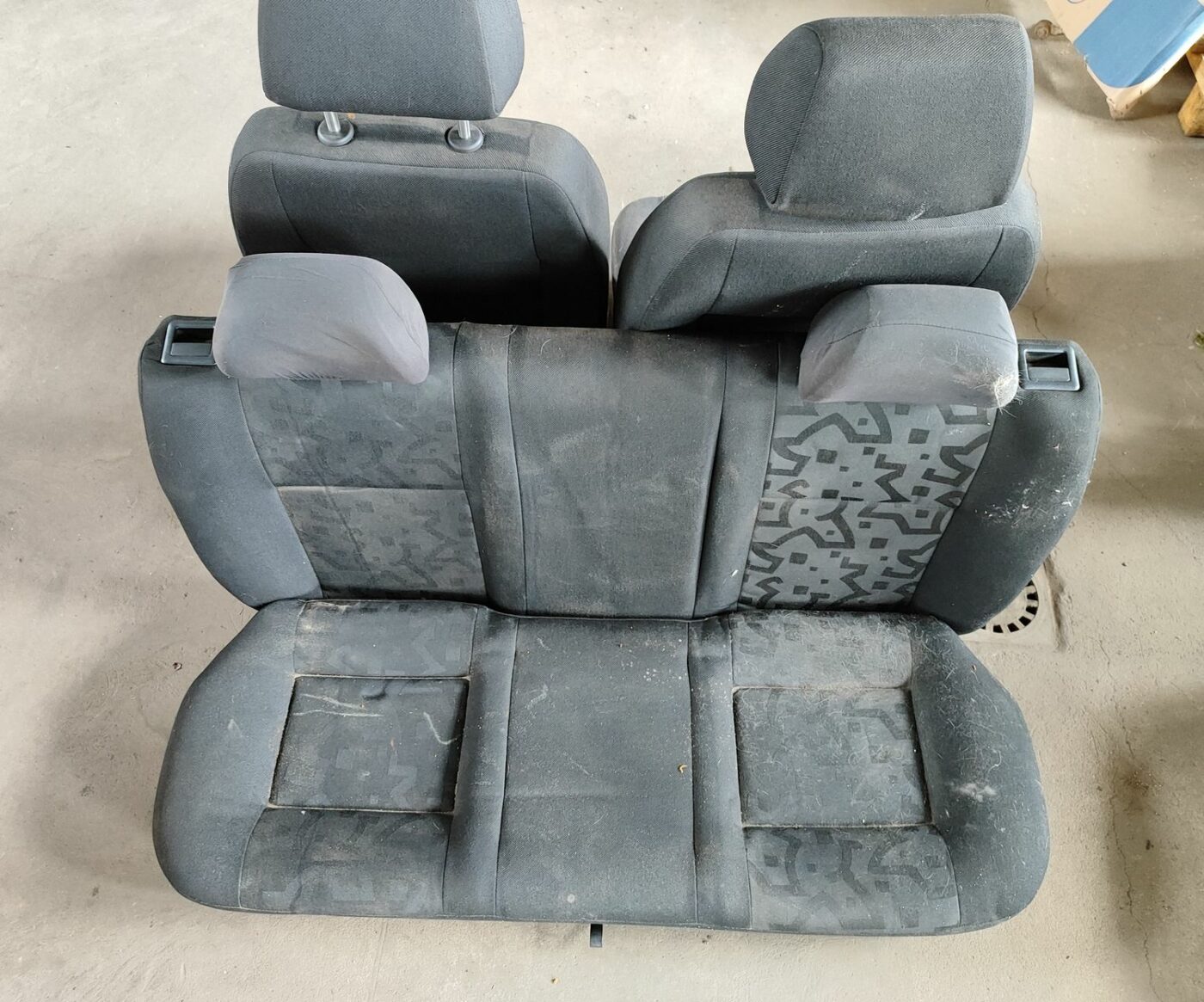 Sēdekļu komplekts priekš VW GOLF IV 1999 2 Sēdekļu komplekts priekš VW GOLF IV 1999