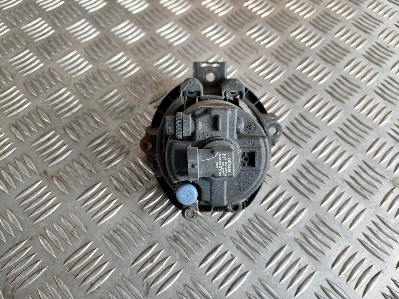 Miglas lukturis priekšā labajā pusē priekš TOYOTA AVENSIS 2007 6 Miglas lukturis priekšā labajā pusē priekš TOYOTA AVENSIS 2007