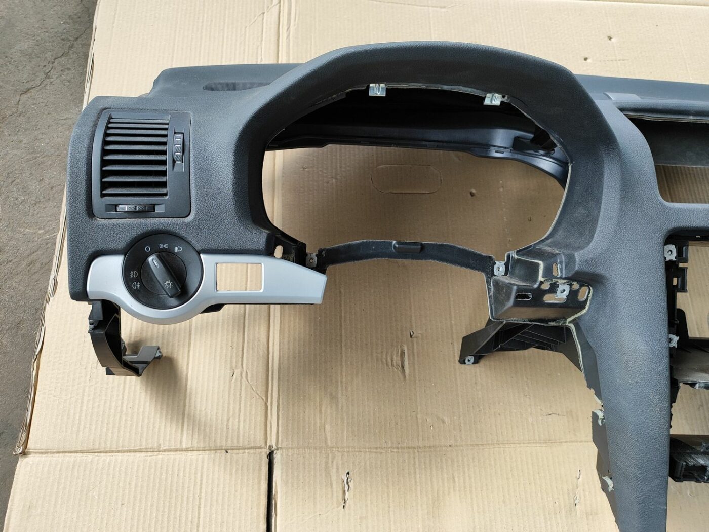 Mērinstrumentu panelis priekš SKODA OCTAVIA 2008 2 Mērinstrumentu panelis priekš SKODA OCTAVIA 2008