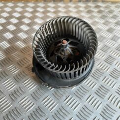 Salona ventilators priekš SKODA OCTAVIA 2008