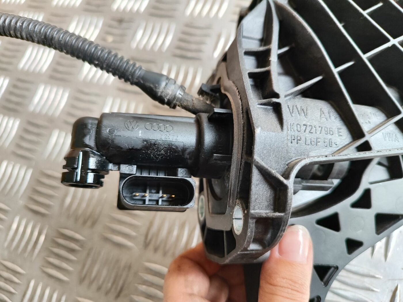 Sajūga pedālis priekš SKODA OCTAVIA 2008 2 Sajūga pedālis priekš SKODA OCTAVIA 2008