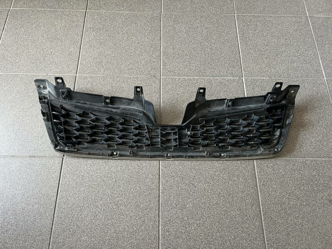 Bufera reste priekš Subaru Forester SK 2012-2017 6 Bufera reste priekš Subaru Forester SK 2012-2017