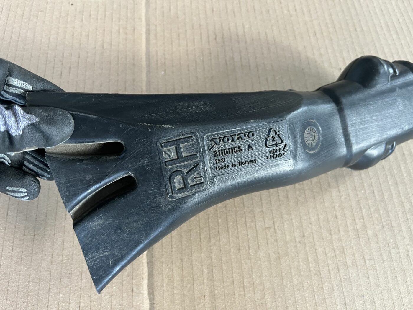 Salona gaisa vads priekš VOLVO S60 2007 2 Salona gaisa vads priekš VOLVO S60 2007