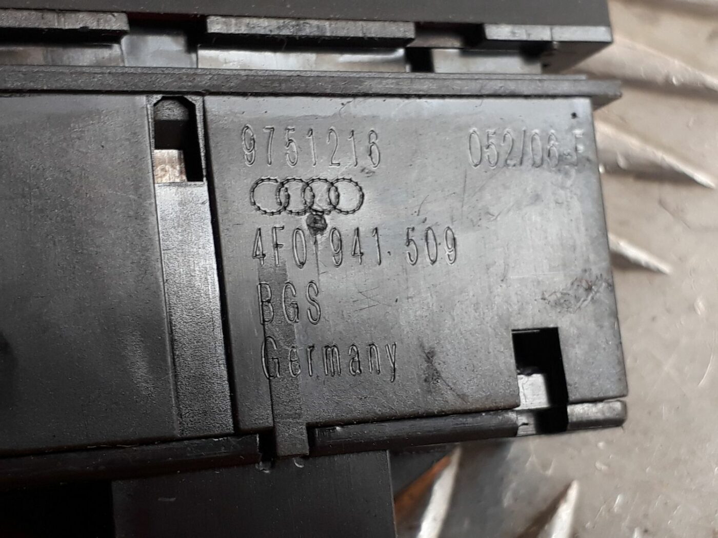 Trauksmes poga priekš AUDI A6 AVANT 2006 3 Trauksmes poga priekš AUDI A6 AVANT 2006