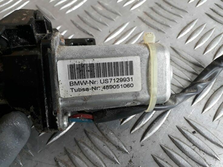 20230808 101329 result - Bagažnieka vāka slēdzenes motors priekš BMW 530 E61 2006