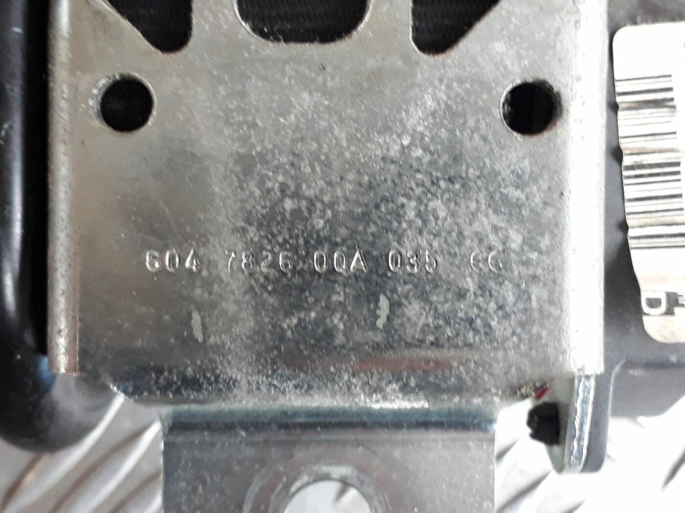 Priekšējā labā drošības josta priekš SEAT IBIZA 2005 4 Priekšējā labā drošības josta priekš SEAT IBIZA 2005