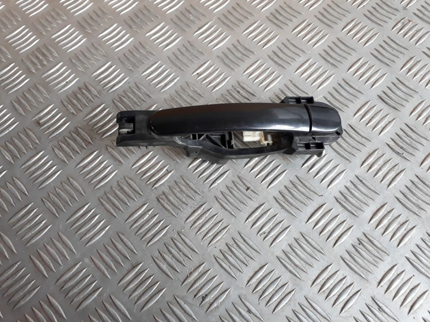 Priekšējāis labais durvju rokturis priekš SEAT IBIZA 2005 1 Priekšējāis labais durvju rokturis priekš SEAT IBIZA 2005