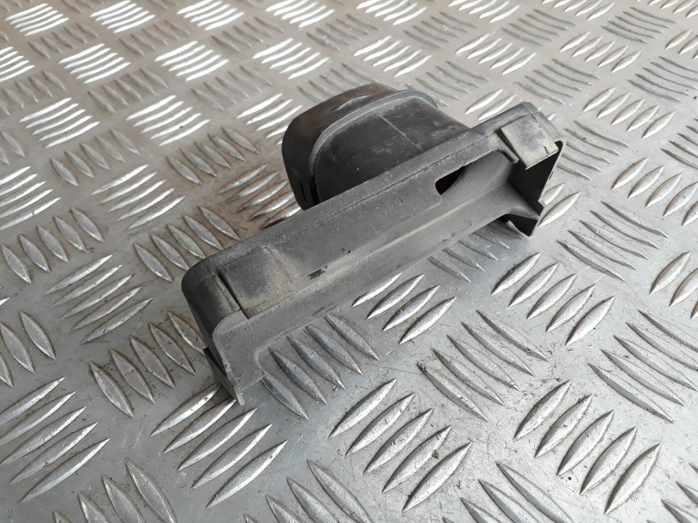 Gaisa vads priekš SEAT IBIZA 2005 4 Gaisa vads priekš SEAT IBIZA 2005