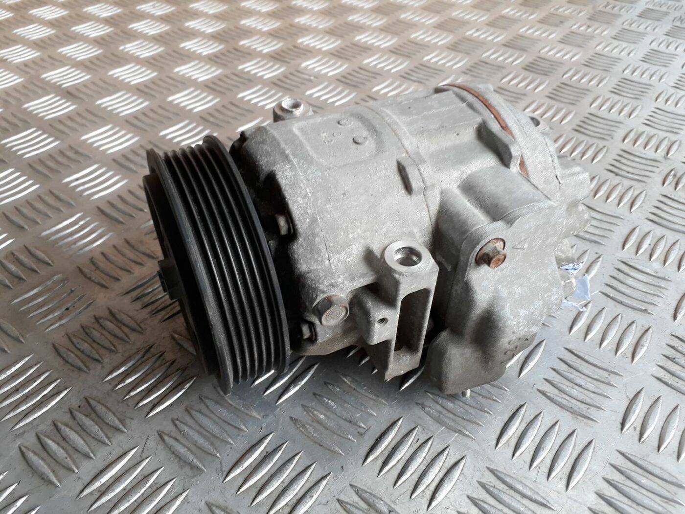 Gaisa kondicioniera kompresors priekš SEAT IBIZA 2005 2 Gaisa kondicioniera kompresors priekš SEAT IBIZA 2005