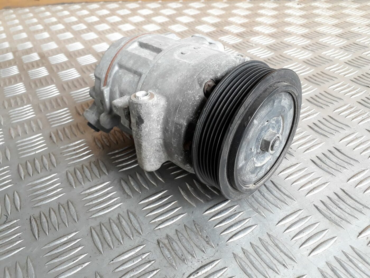 Gaisa kondicioniera kompresors priekš SEAT IBIZA 2005 8 Gaisa kondicioniera kompresors priekš SEAT IBIZA 2005