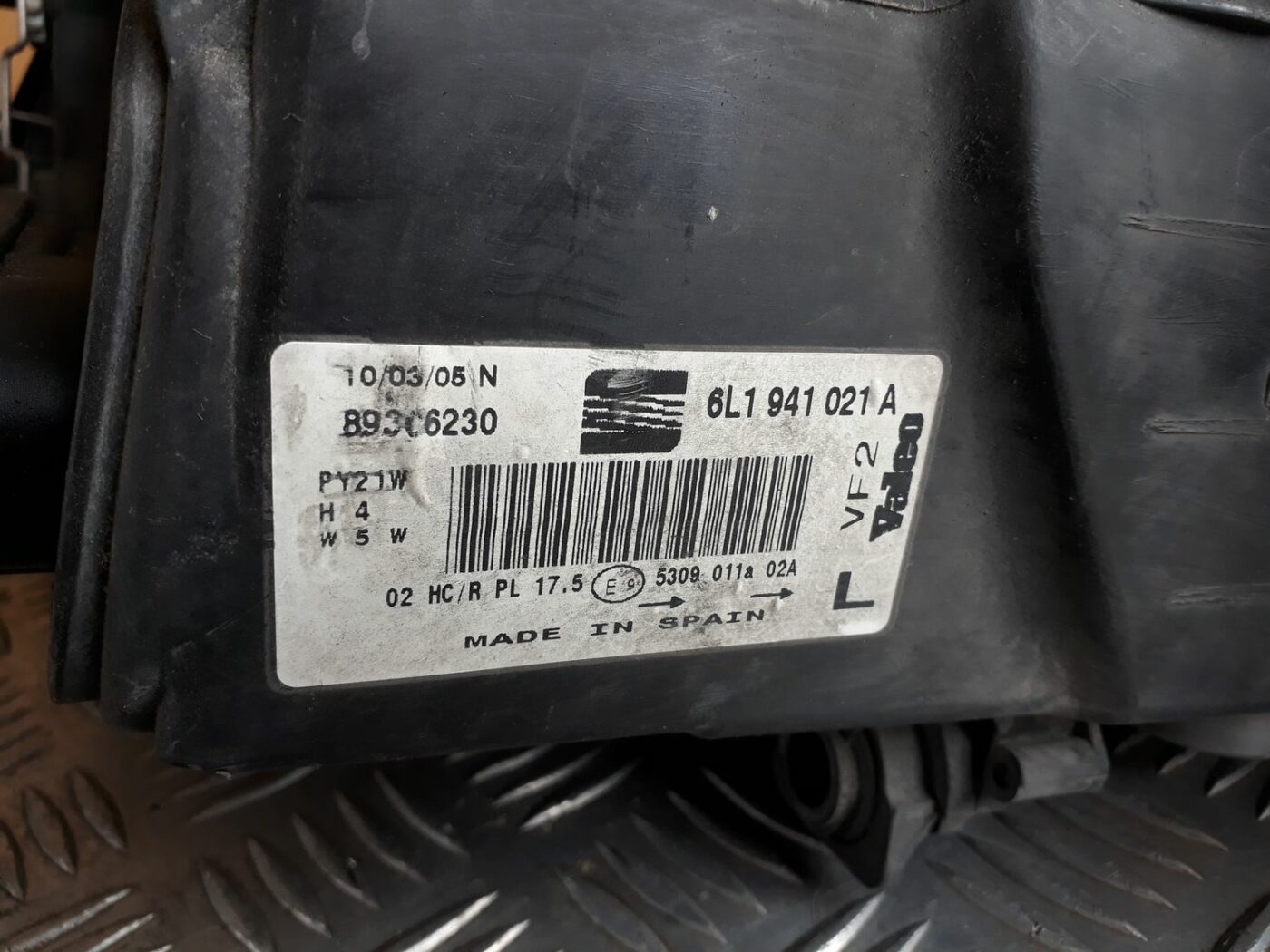 Priekšējais kreisais lukturis priekš SEAT IBIZA 2005 6 Priekšējais kreisais lukturis priekš SEAT IBIZA 2005