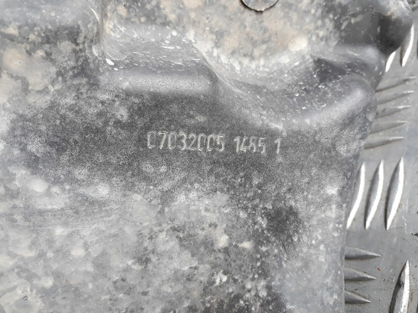 Gaisa filtra korpuss priekš SEAT IBIZA 2005 4 Gaisa filtra korpuss priekš SEAT IBIZA 2005