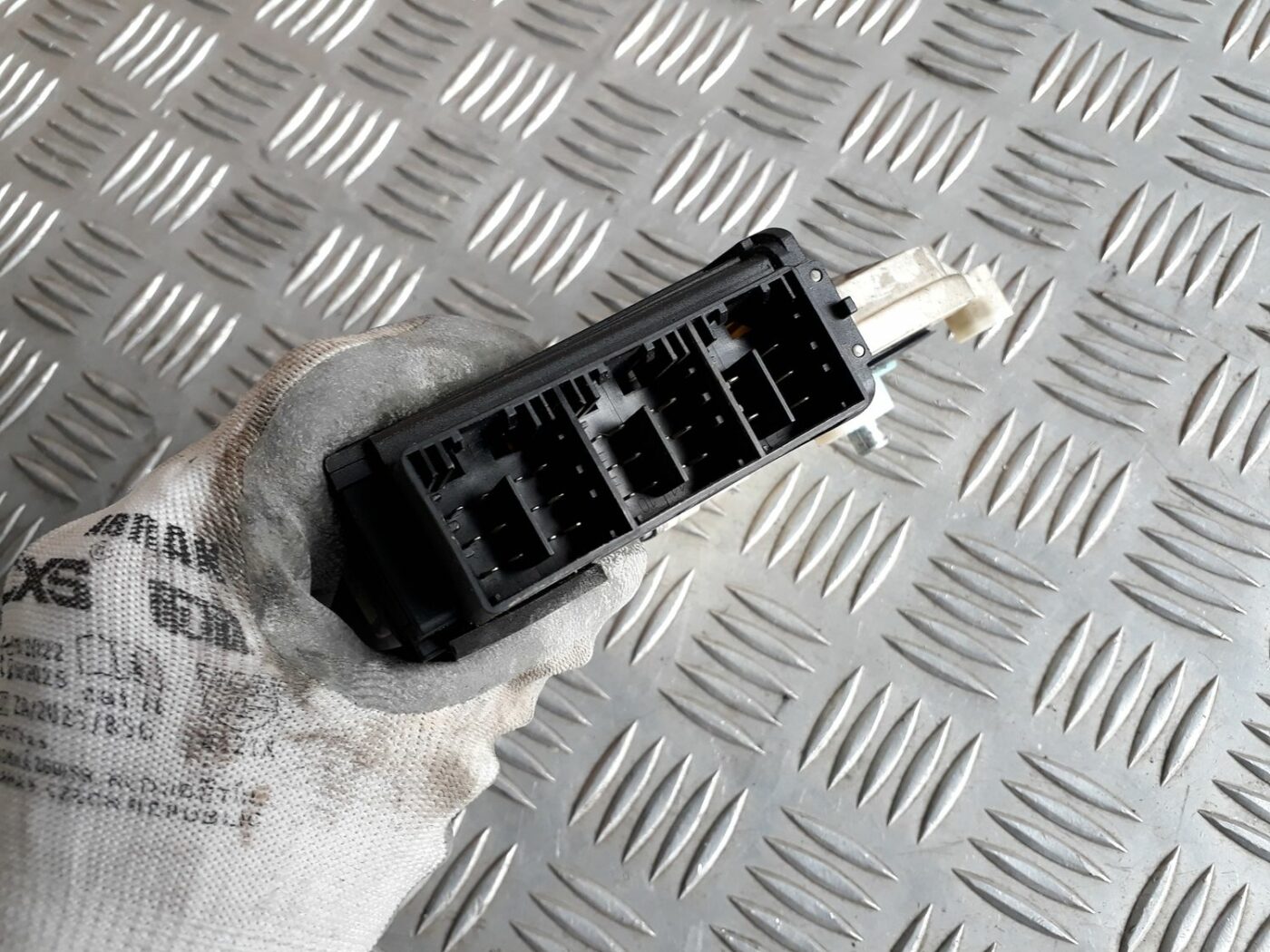 Elektrisko stiklu motors priekš SEAT IBIZA 2005 4 Elektrisko stiklu motors priekš SEAT IBIZA 2005