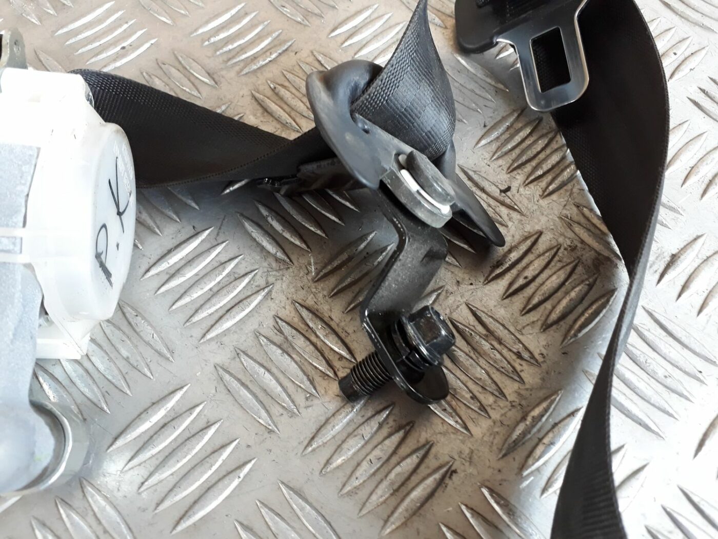 Priekšējā kreisā drošības josta priekš HYUNDAI I20 2011 6 Priekšējā kreisā drošības josta priekš HYUNDAI I20 2011