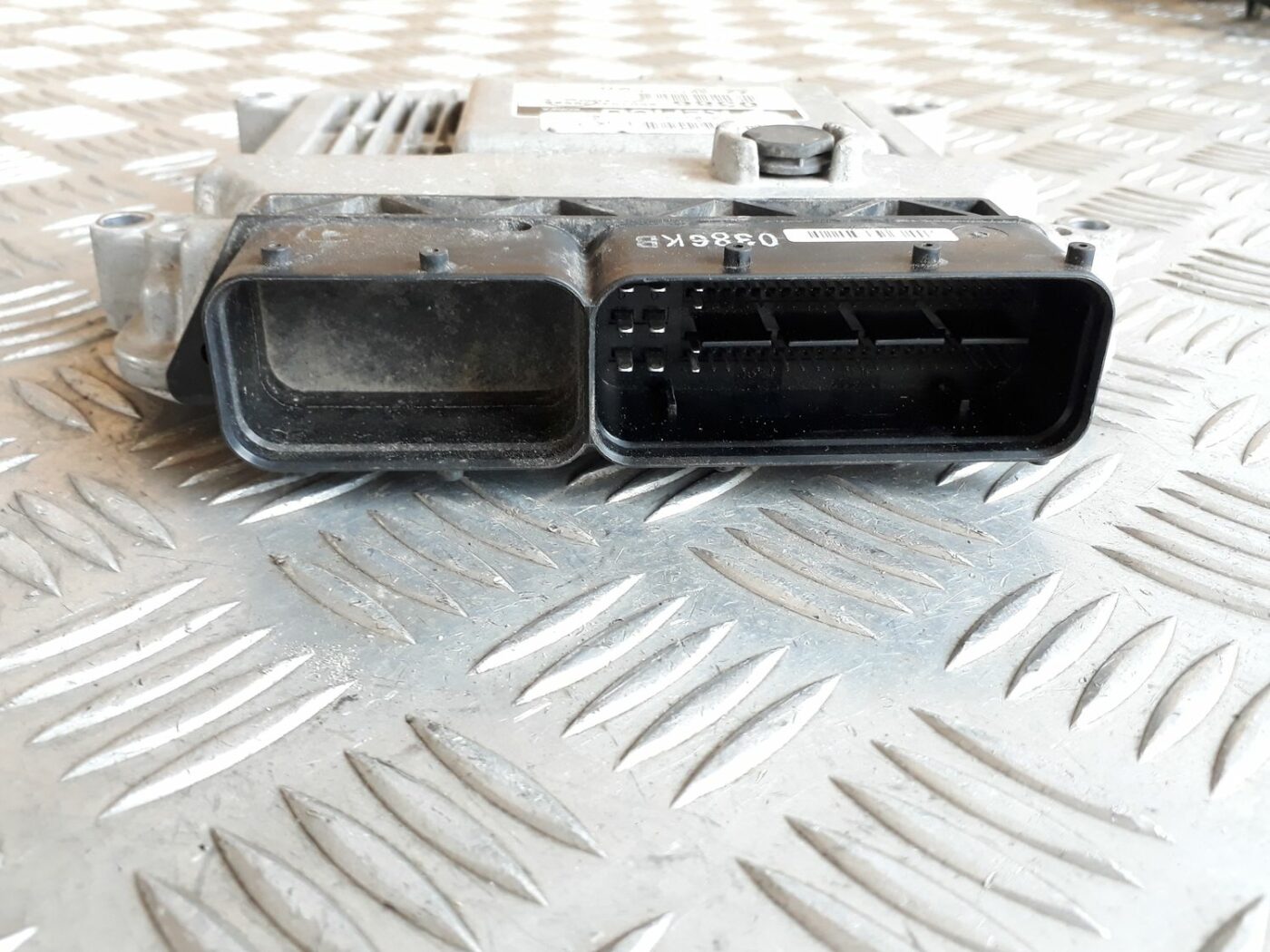 Dzinēja vadības bloks priekš HYUNDAI I20 2011 7 Dzinēja vadības bloks priekš HYUNDAI I20 2011