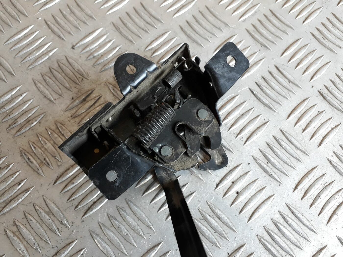 Pārsega slēdzene priekš HYUNDAI I20 2011 5 Pārsega slēdzene priekš HYUNDAI I20 2011