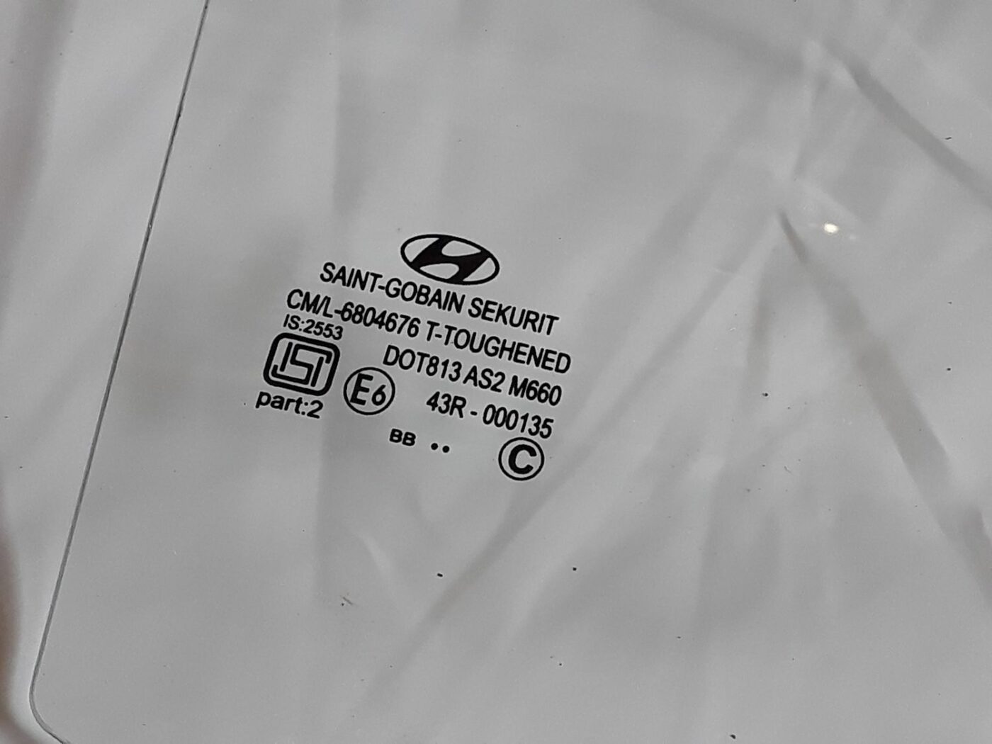 Aizmugurējo labo durvju stikls priekš HYUNDAI I20 2011 2 Aizmugurējo labo durvju stikls priekš HYUNDAI I20 2011