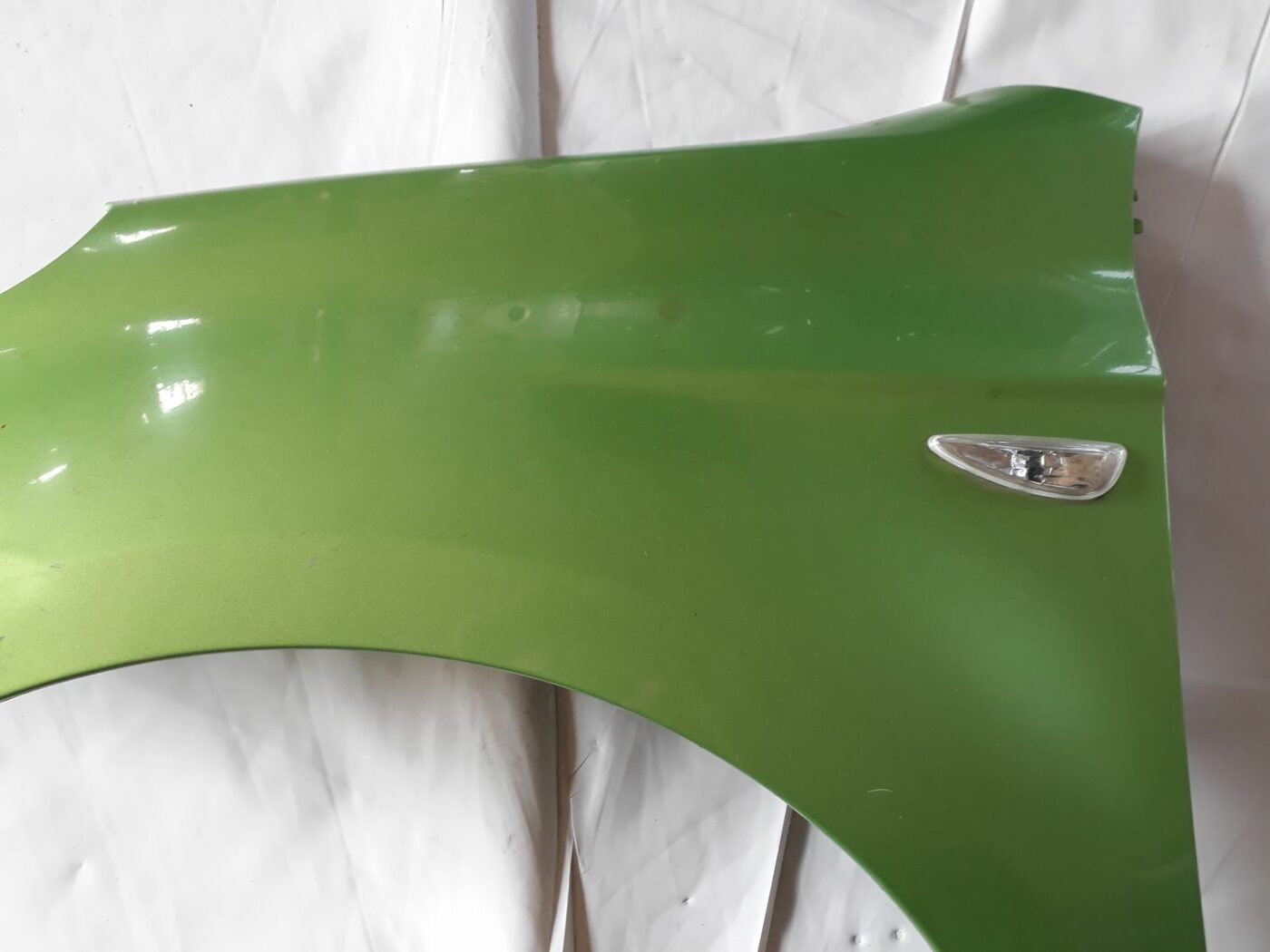 Priekšējais kreisais spārns priekš HYUNDAI I20 2011 8 Priekšējais kreisais spārns priekš HYUNDAI I20 2011