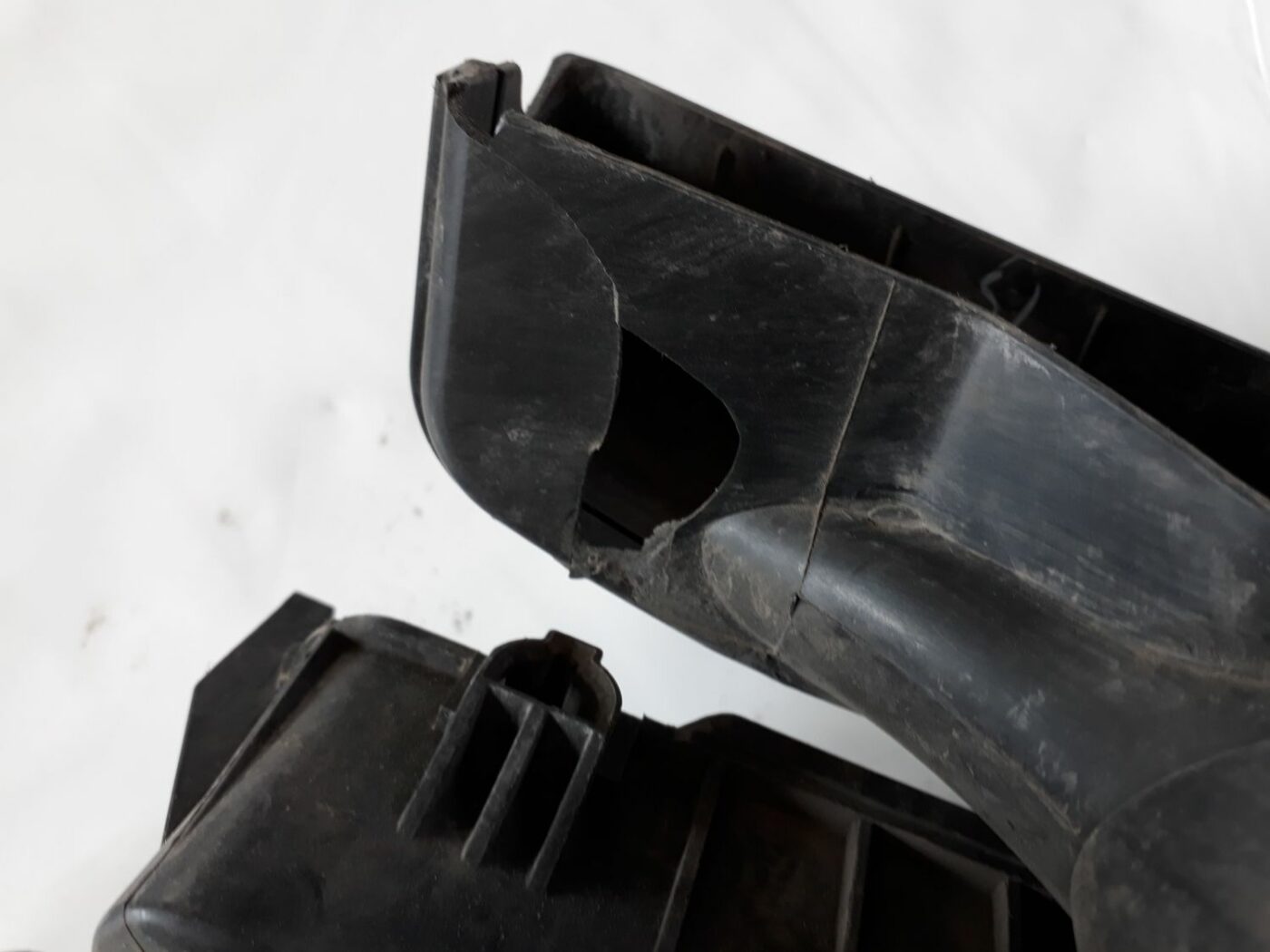 Gaisa filtra korpuss priekš HYUNDAI I20 2011 8 Gaisa filtra korpuss priekš HYUNDAI I20 2011