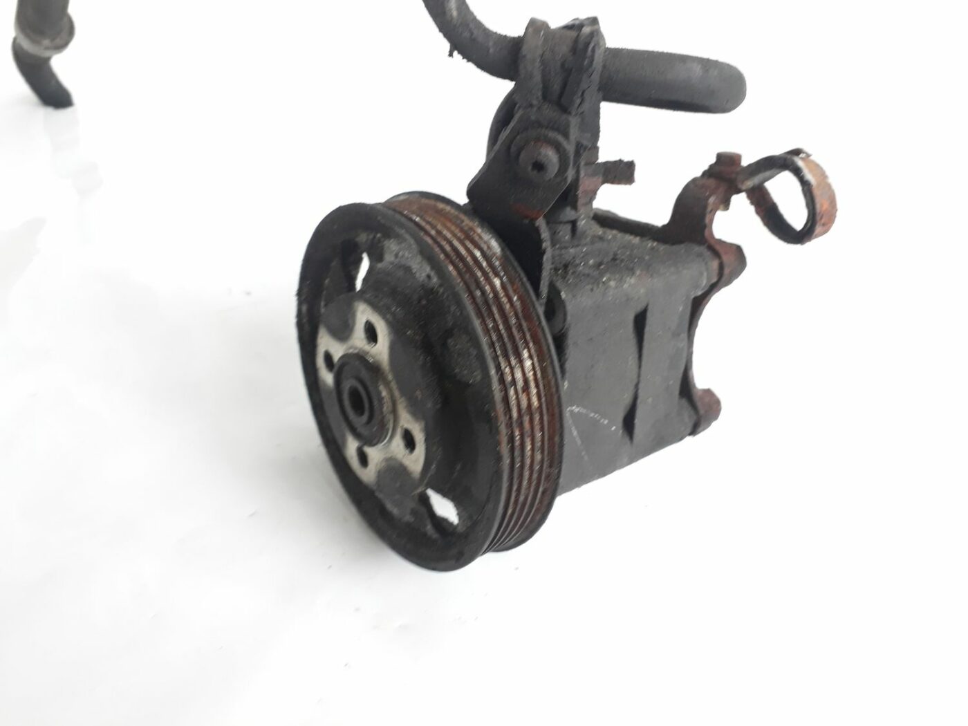 Hidrauliskais pastiprinātājs priekš VOLVO V70 2010 2 Hidrauliskais pastiprinātājs priekš VOLVO V70 2010