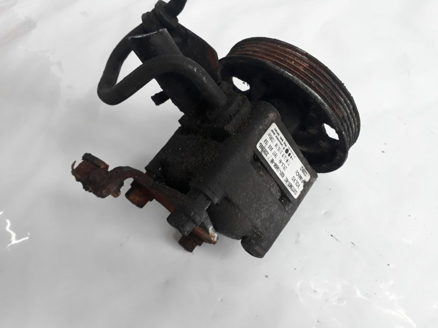 Hidrauliskais pastiprinātājs priekš VOLVO V70 2010 4 Hidrauliskais pastiprinātājs priekš VOLVO V70 2010