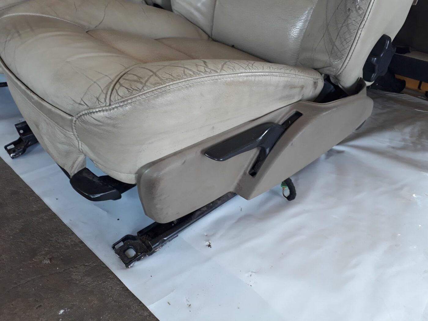 Sēdekļu komplekts priekš VOLVO V70 2010 13 Sēdekļu komplekts priekš VOLVO V70 2010