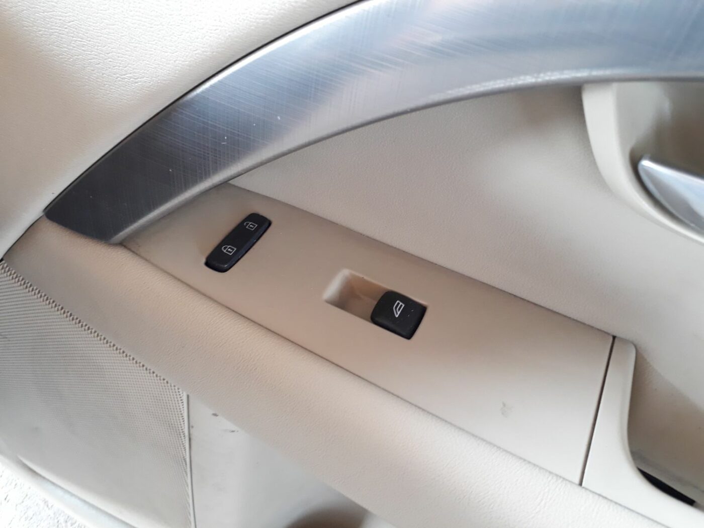 Sēdekļu komplekts priekš VOLVO V70 2010 17 Sēdekļu komplekts priekš VOLVO V70 2010