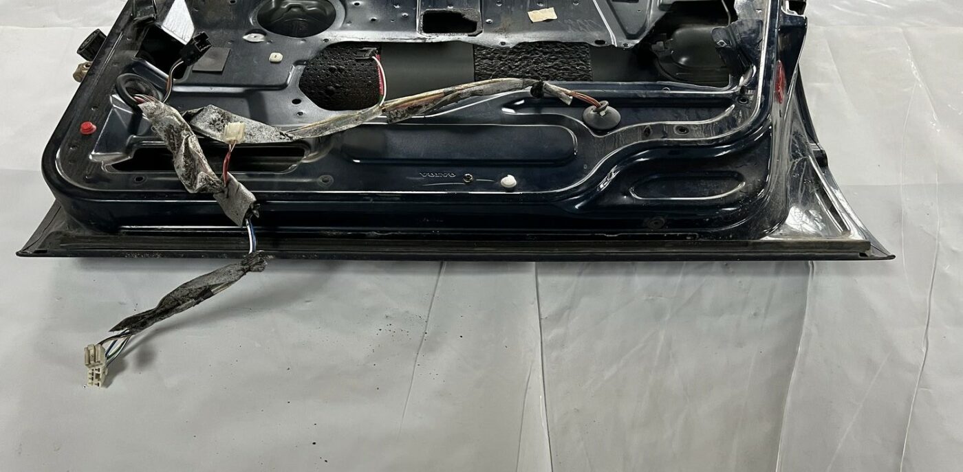 Priekšējās labās durvis priekš VOLVO V70 2000 5 Priekšējās labās durvis priekš VOLVO V70 2000