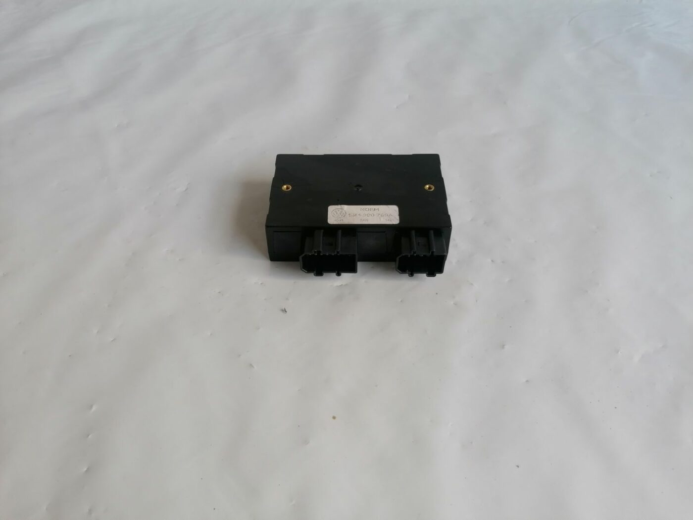 Komforta vadības bloks priekš VW NEW BEETLE 2001 5 Komforta vadības bloks priekš VW NEW BEETLE 2001