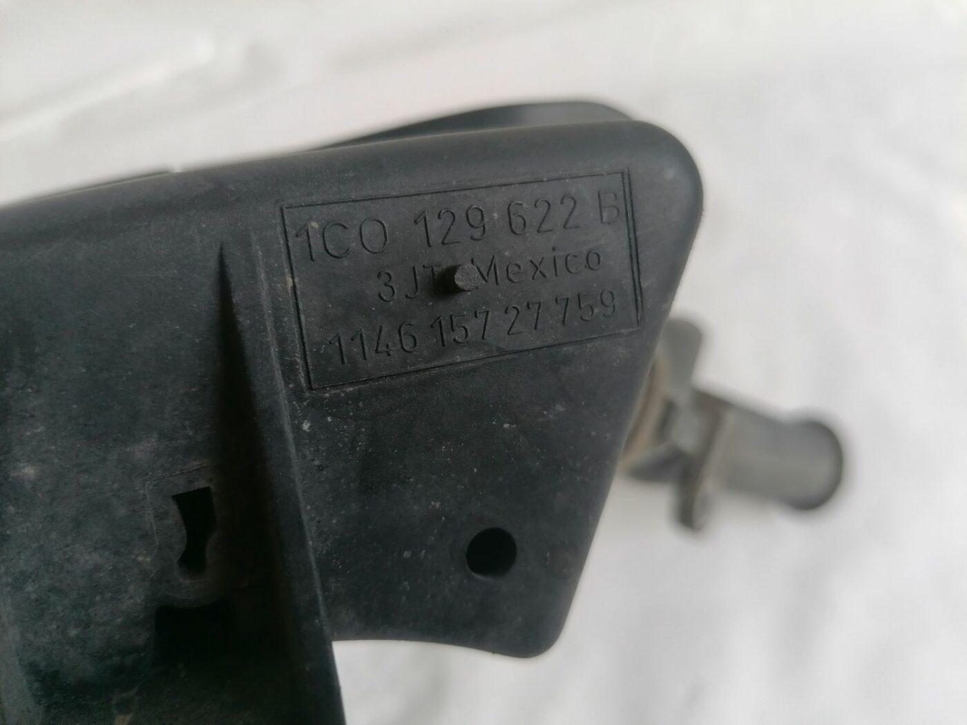 Gaisa filtra korpuss priekš VW NEW BEETLE 2001 3 Gaisa filtra korpuss priekš VW NEW BEETLE 2001