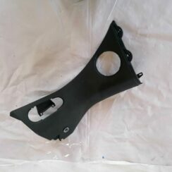 Bagažnieka nodalījuma statnes apdare priekš VW NEW BEETLE 2001