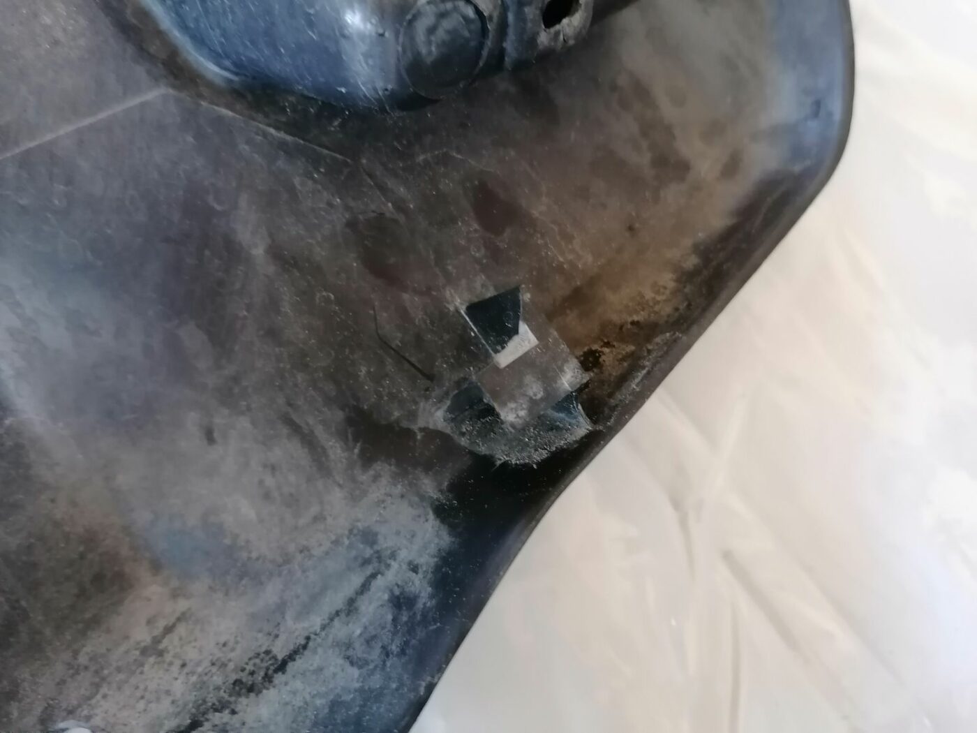 Bagāžnieka vāka liela apdare priekš VW NEW BEETLE 2001 7 Bagāžnieka vāka liela apdare priekš VW NEW BEETLE 2001