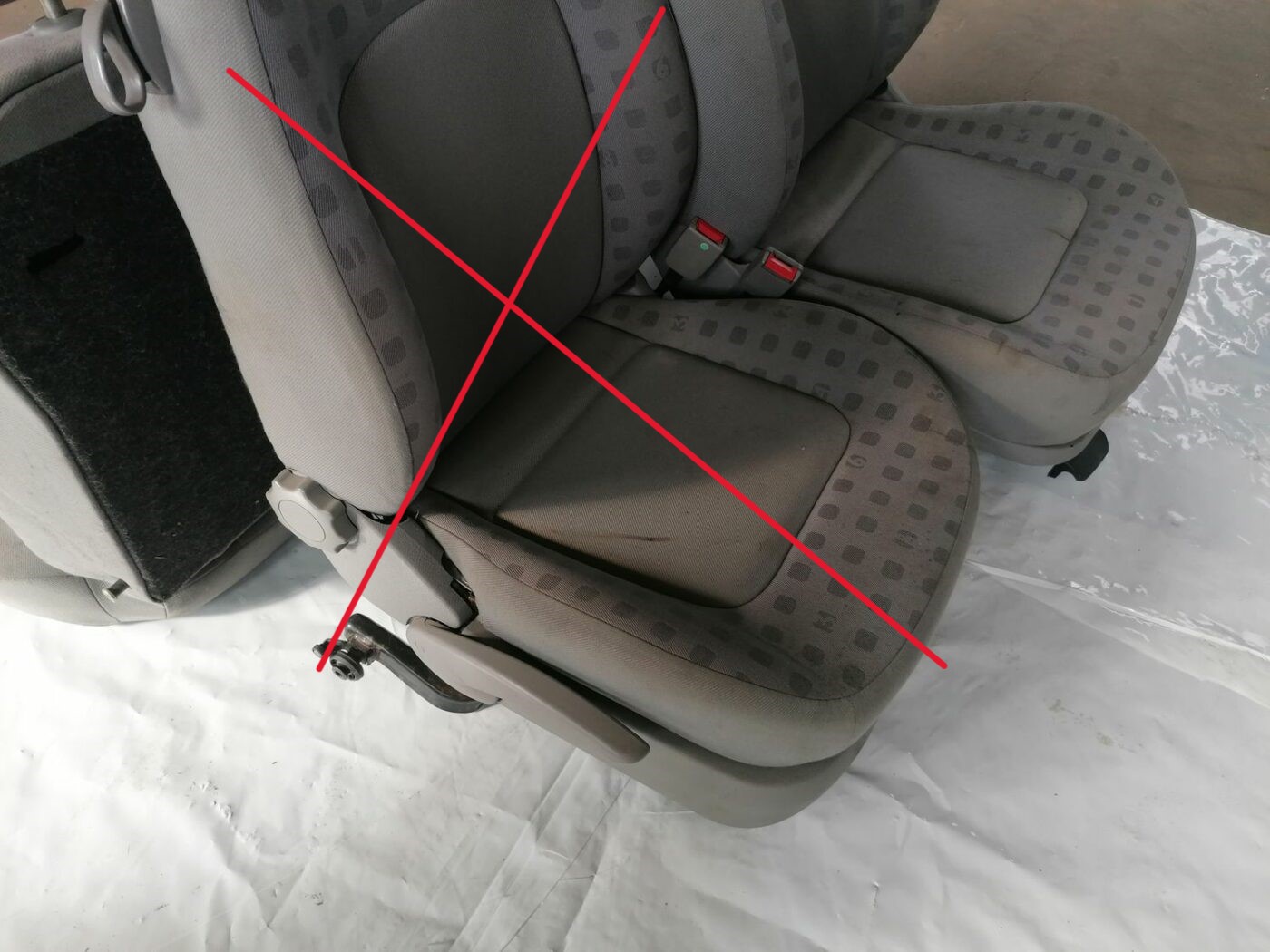 Sēdekļu komplekts priekš VW NEW BEETLE 2001 6 Sēdekļu komplekts priekš VW NEW BEETLE 2001