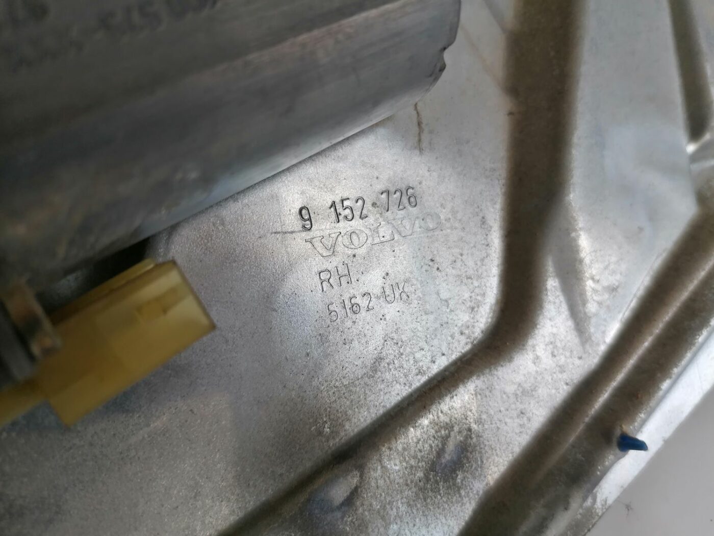 Stikla pacelšanas mehānisms aizmugurējais labais priekš VOLVO V70 2000 4 Stikla pacelšanas mehānisms aizmugurējais labais priekš VOLVO V70 2000