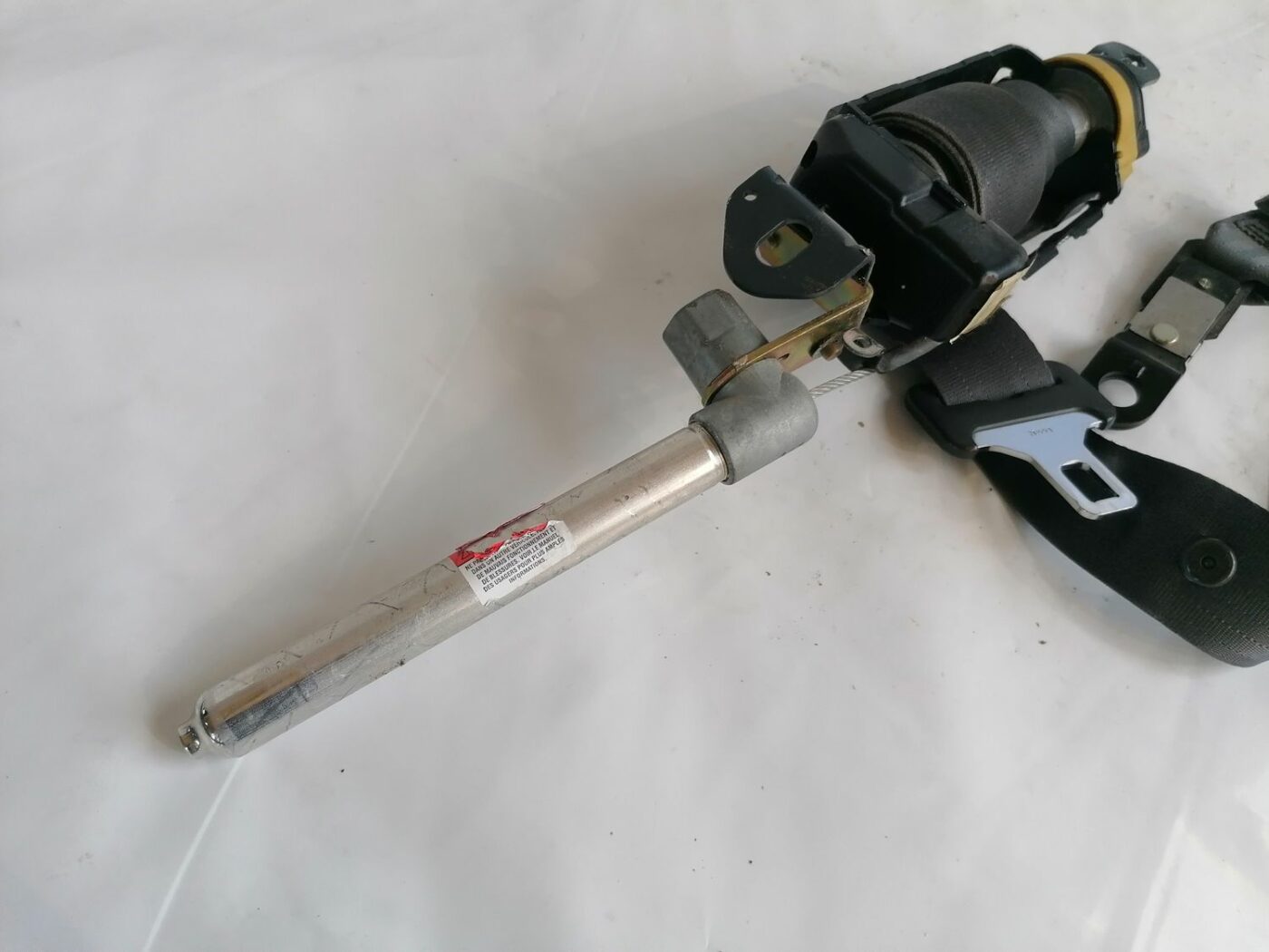 Priekšējā labā drošības josta priekš VOLVO V70 2000 2 Priekšējā labā drošības josta priekš VOLVO V70 2000