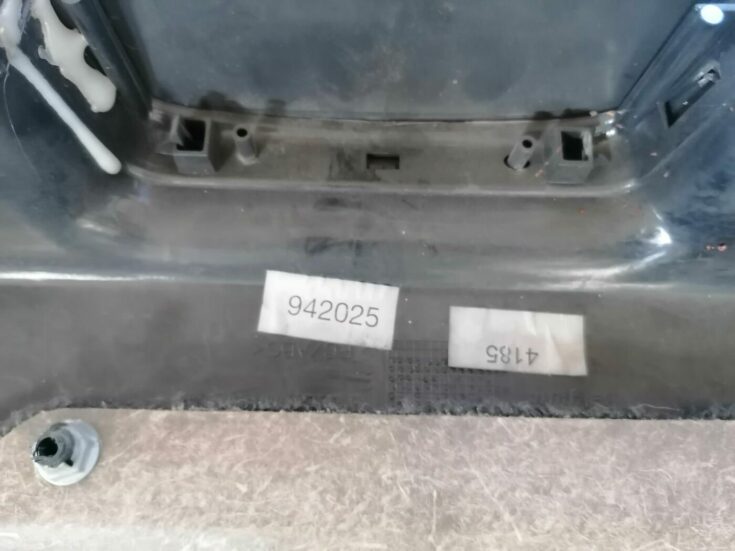 Bagāžnieka vāka liela apdare priekš VOLVO V70 2000