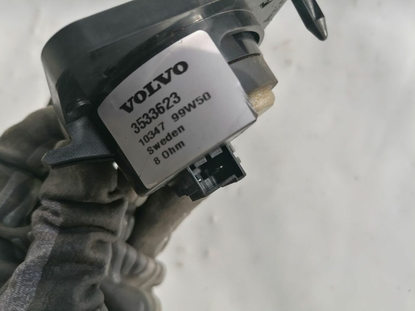 Durvju skaļrunis, augšā priekš VOLVO V70 2000 3 Durvju skaļrunis, augšā priekš VOLVO V70 2000