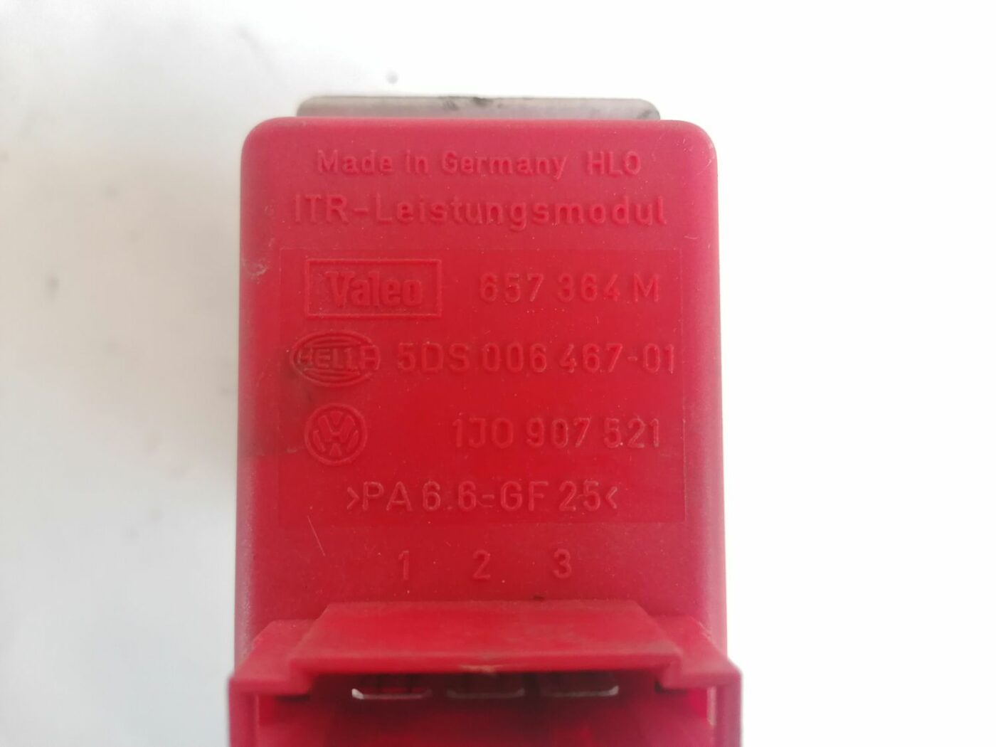 Salona ventilatora rezistors priekš VW PASSAT 2003 UNIVERSAL BLUE 3 Salona ventilatora rezistors priekš VW PASSAT 2003 UNIVERSAL BLUE