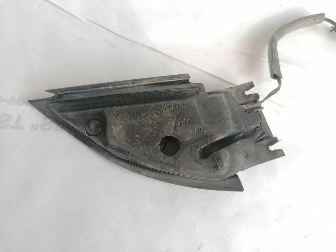 Durvju spoguļa apdares uzlika salonā (ar skaļruni) priekš VW PASSAT 2003 UNIVERSAL BLUE 7 Durvju spoguļa apdares uzlika salonā (ar skaļruni) priekš VW PASSAT 2003 UNIVERSAL BLUE