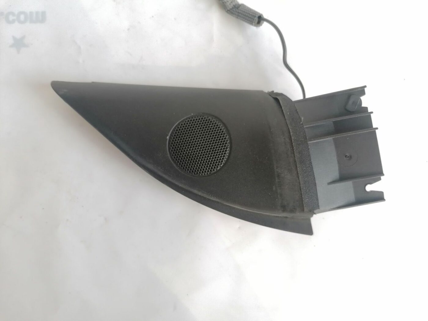 Durvju spoguļa apdares uzlika salonā (ar skaļruni) priekš VW PASSAT 2003 UNIVERSAL BLUE 2 Durvju spoguļa apdares uzlika salonā (ar skaļruni) priekš VW PASSAT 2003 UNIVERSAL BLUE