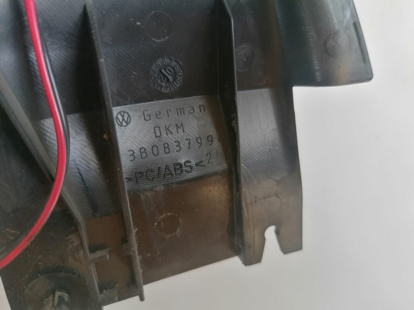 Durvju spoguļa apdares uzlika salonā (ar skaļruni) priekš VW PASSAT 2003 UNIVERSAL BLUE 3 Durvju spoguļa apdares uzlika salonā (ar skaļruni) priekš VW PASSAT 2003 UNIVERSAL BLUE