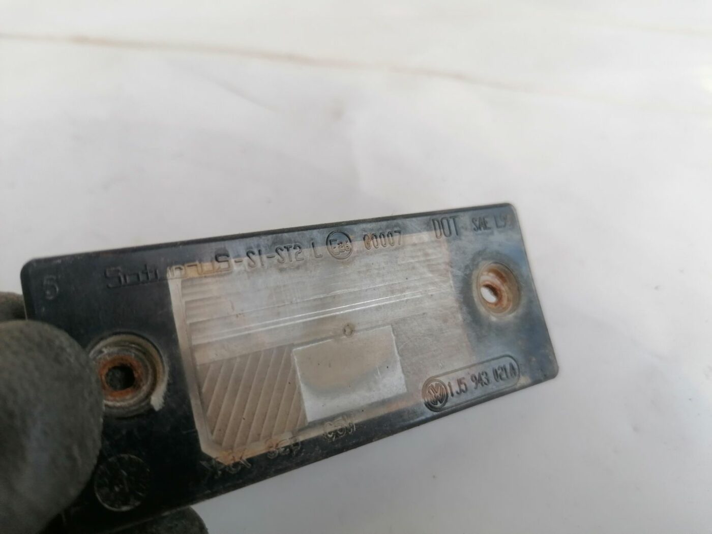 Numura zīmes apgaismojums priekš VW PASSAT 2003 UNIVERSAL BLUE 5 Numura zīmes apgaismojums priekš VW PASSAT 2003 UNIVERSAL BLUE