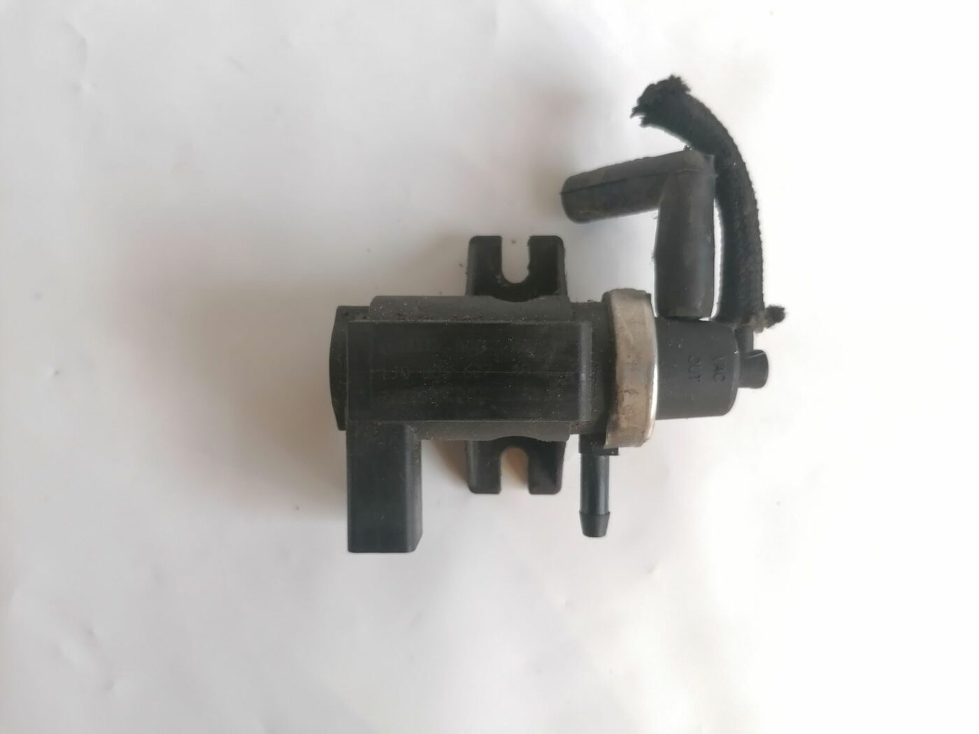 Solenoīda vakuuma vārsts priekš VW PASSAT 2003 UNIVERSAL BLUE 2 Solenoīda vakuuma vārsts priekš VW PASSAT 2003 UNIVERSAL BLUE