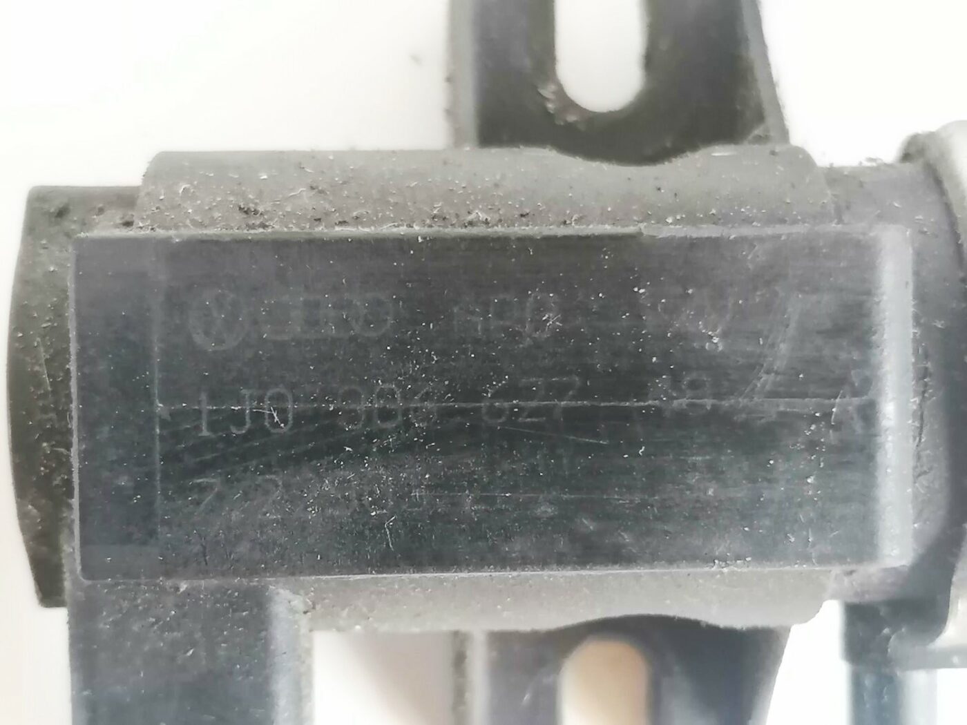 Solenoīda vakuuma vārsts priekš VW PASSAT 2003 UNIVERSAL BLUE 5 Solenoīda vakuuma vārsts priekš VW PASSAT 2003 UNIVERSAL BLUE