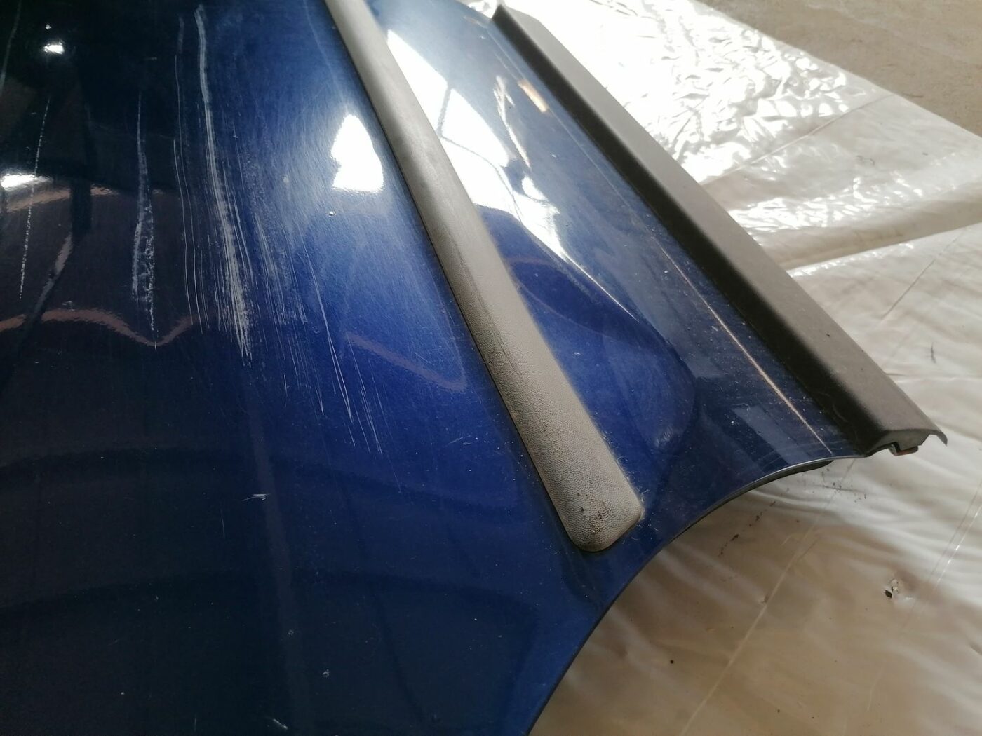 Aizmugurējās labās durvis priekš VW PASSAT 2003 UNIVERSAL BLUE 9 Aizmugurējās labās durvis priekš VW PASSAT 2003 UNIVERSAL BLUE